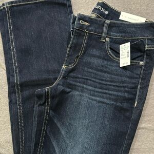 Women’s straight leg Jeans sz 8. Maurice’s. NWT